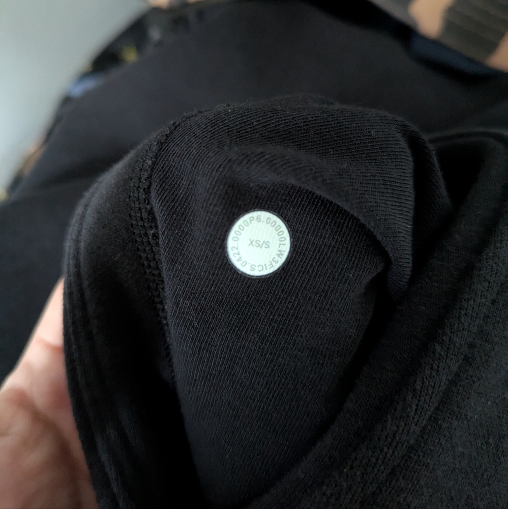 Lululemon Women's Thick Fleece Half-Zip - Picture 2 of 6